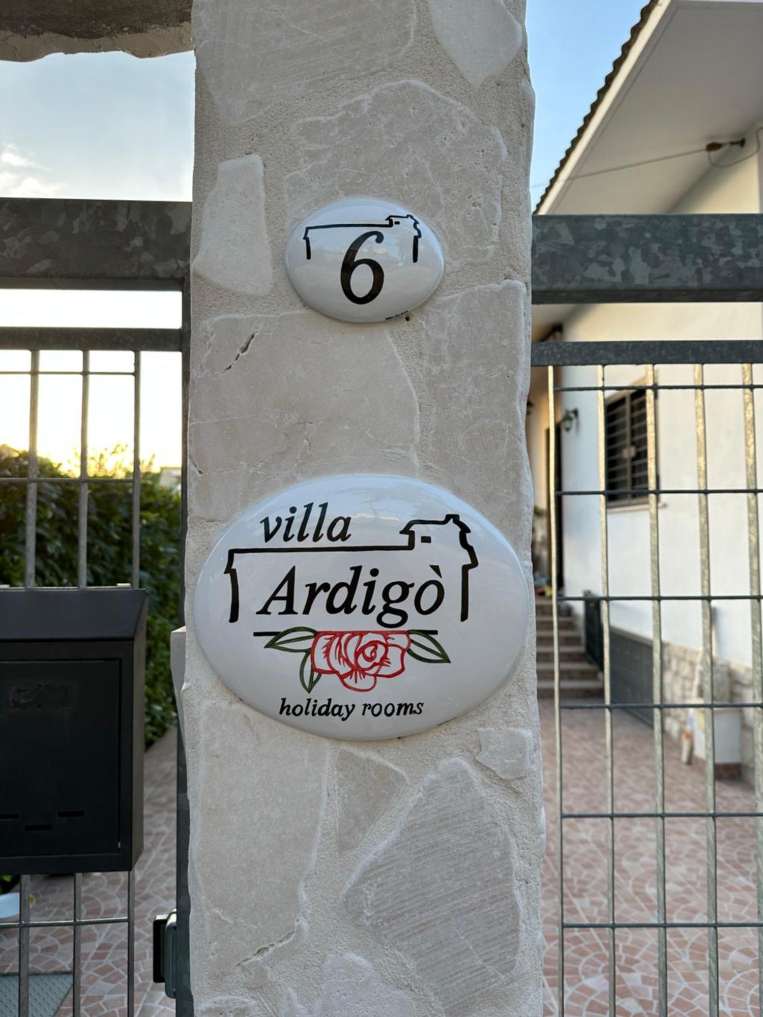 Villa Ardigo - Camera O Appartamento Bari Eksteriør bilde